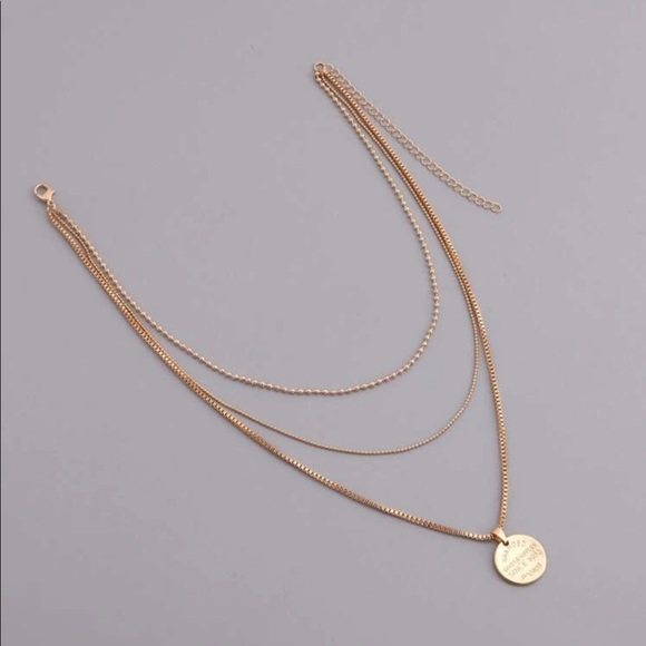 Gorgeous Pendant Charm Triple Layer Box & Ball Chain Gold three layered necklace - Picture 5 of 5